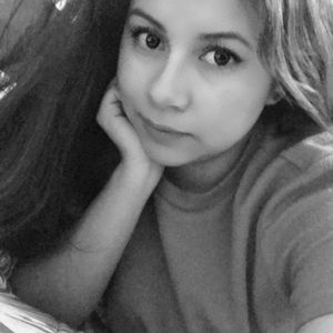 Meet your Posher, Adriana